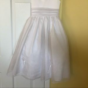 Girl’s size 7 dress, worn once.